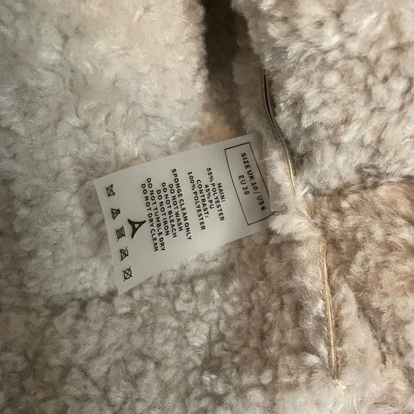 NWT Maniere De Voir Borg Biker Jacket Vegan Leather 6 angular hem beige‎ casual - Picture 7 of 8